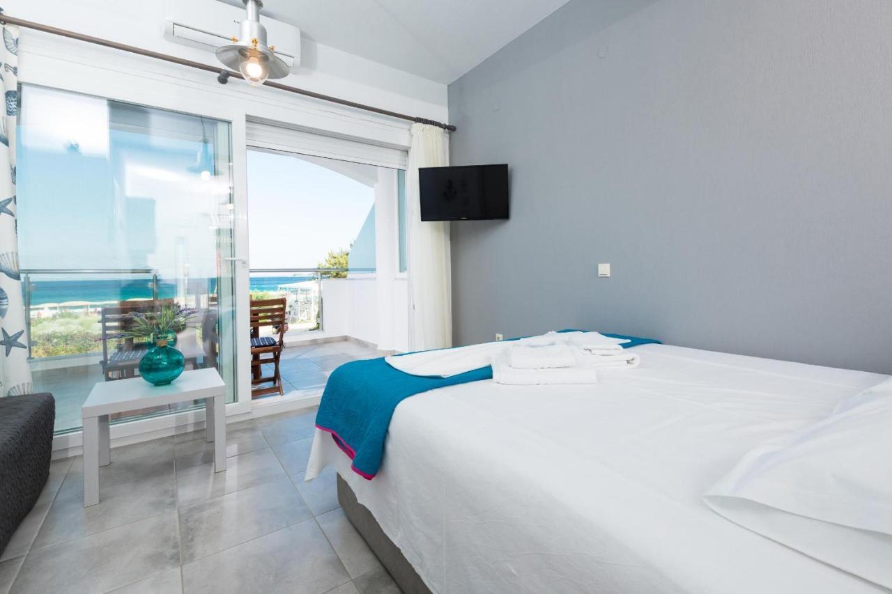 Artemis Beach Apartments Hriszí Amudiá Kültér fotó