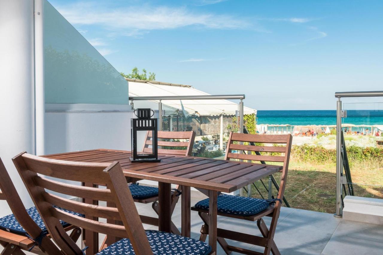 Artemis Beach Apartments Hriszí Amudiá Kültér fotó